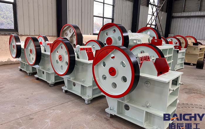 越南PE250x400型號石灰石迷你石頭破碎機(jī)